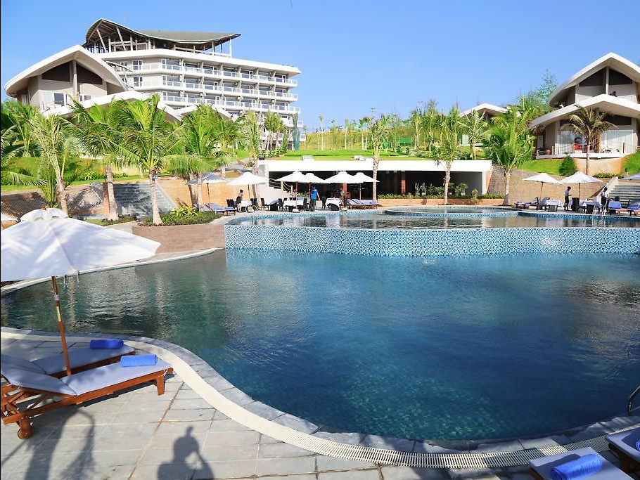 Sandunes Beach Resort & Spa